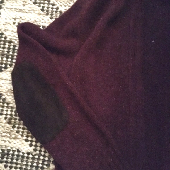 Eddie Bauer Maroon Cardigan - Picture 4 of 6
